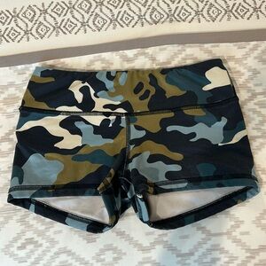 Fleo shorts